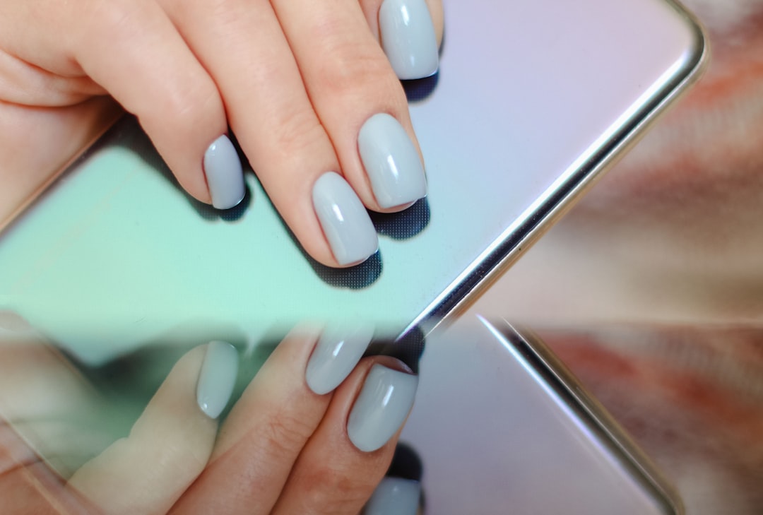 portfolio-01 person-holding-silver-iphone-6-3j5k-jb6grm